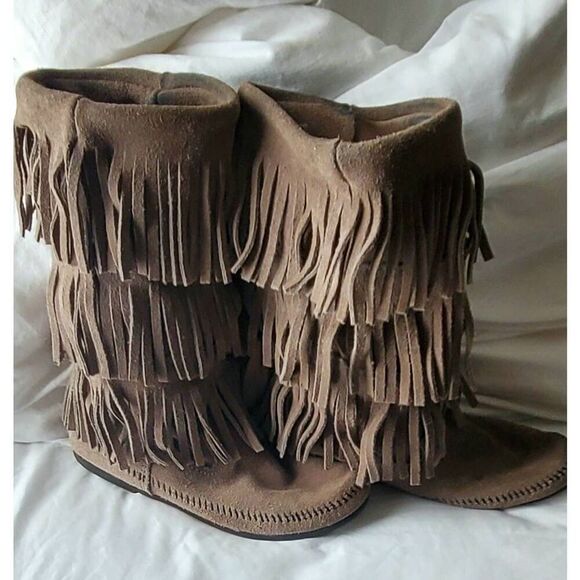 Minnetonka - Picture 10 of 12